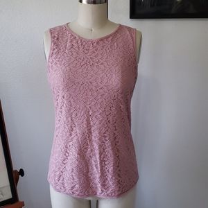 ANN TAYLOR LOFT lace top, fully lined